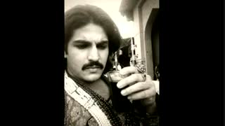 بابام درحال نوشابه خوردن بعد به من میگه نخور بده برات خخخخخ