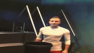 چالش اب یخ ماریوگوتزه