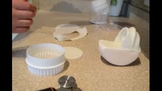 بچه با فوندانت