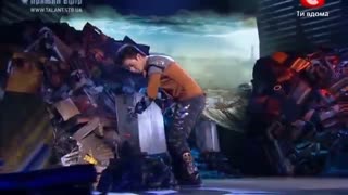 رقص رباتی( wall E) فوق العاده زیبا