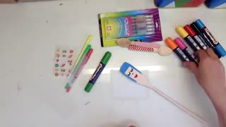 نقاشی روی قاشق های چوبی