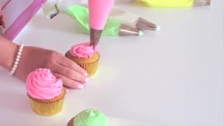 تزیینات کاپ کیک