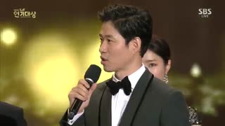 مراسم اهدای جوایز سریال  Kim Hyun Joo جایزه محبوبیت خانم ها / SBS ۲۰۱۵