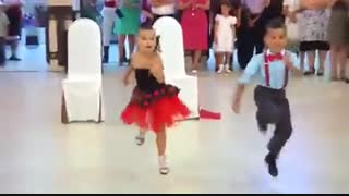 ای جونم بمیرم براتون ..رقص پسرو دختر..♥♥♥حتما ببینین