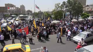 کلیپ تشییع مردان شهید غواص در میدان بهارستان با صدای محسن چاوشی