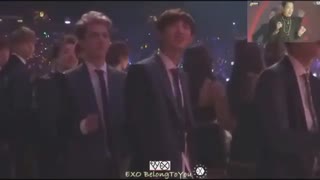 عکس العمل خنده داراعضای اکسو به اجرای آهنگhip songاز بی رین!