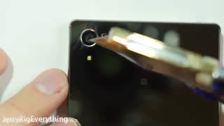 تست مقاومت سونی z5  پریمیوم