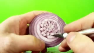 حکاکی میوه آرایی - گل با پیاز