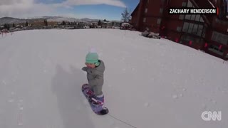 مهارت باورنکردنی یک کودک نوپا در ورزش اسنوبرد