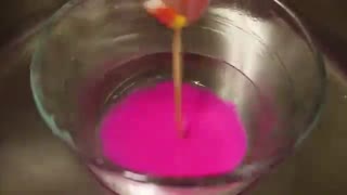 ایده ساختن رژ لب از مداد شمعی