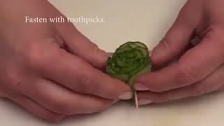 گل رز با خیار