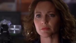 سریال دروغ بگو به من/ قسمت سوم از فصل یک (دیدن این سریال پلیسی را که از طریق زبان بدن کشف جرم مینمایند شدیدا توصیه میگردد)