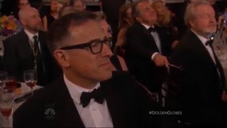 جنیفر لارنس برنده جایزه  Golden Globes برای بهترین کمدین و احساسی ترین بازیگر در فیلم JOY