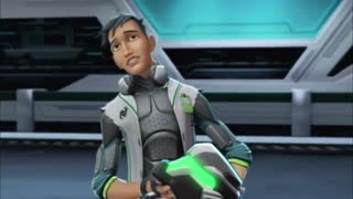 مکس استیل ( قسمت 15 از فصل 1) توی این قسمت مکس با اکسترویر (به معنی نابودگر) مواجه میشه