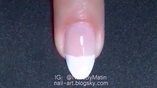طراحی ناخن فرنچ ساده برای مواقعی که وقت زیادی ندارین :) Easy way to do french manicure