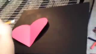 تابلو قلب با مداد شمعی