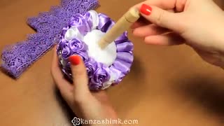 دسته گل عروس با گل های روبانی بنفش