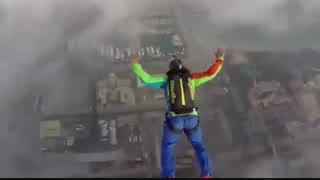 لحظات نفس گیر سقوط