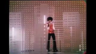 مایکل جکسون 15ساله در اسکار اجرا می‌کند