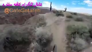 دوچرخه سواری خطرناک و فوق حرفه ای و حشتناک در کوهستان