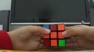 روش نیم حرفه ای حل مکعب روبیک