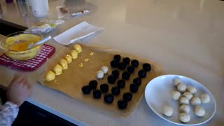 کیک های توپی شکلک