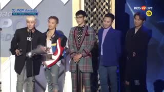 مکنه ها دستا بالااااااااا