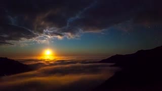 SKYLIGHT TIMELAPS / دیدن این ویدیو توصیه میشود.