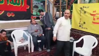جمعی از حاضرین در مراسم جشن دهه فجر 1394 در حسینیه افتریهای مقیم تهران با حضور اقای رضایی منش کاندیدای محترم سمنان