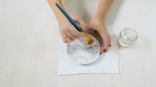 کاسه با خمیر