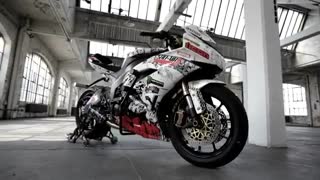 حرکات آکرباتیک با موتور