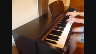 نواختن بسیار زیبا آهنگ اوپنینگ دث نوت با پیانو ( آهنگ the world به طور کامل )