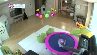 بابا شدن چنیول و بکهیون از گروه EXO