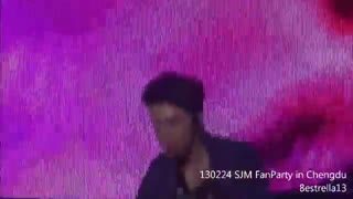 سوپر جونیور ام ، اجرای go . زوم این ویدیو فقطططط رو دونگهه ست ^___^ ❤ super junior