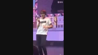 exo Baekhyun Funny Dance