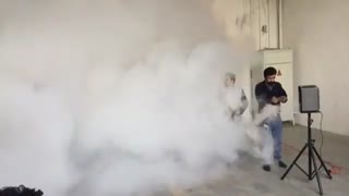 صحنه آهسته خروج مه دستگاه پیشگیری از سرقت Bandit  ( در نمایشگاه بین اللملی طلا و جواهر تهران)