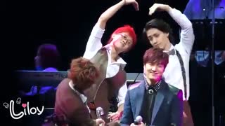 اینم قسمتی از یه کنسرت با حال و قشنگ از اوپا(تازه یه سوتیم میده)