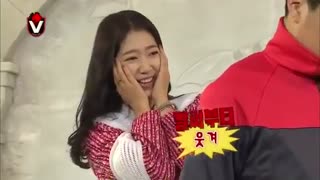 شرکت کردن شین هه در یه برنامه جالب(اینا خیلی کنه اند والا)