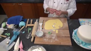 تزیینات فوندانتی برای روی کیک