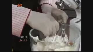 کیک وانیلی خامه ای