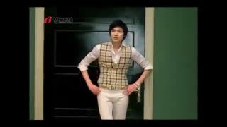 رقص موز لی مین هو برای تبلیغ شیر موز (خنده دار همراه با پشت صحنه رقص)