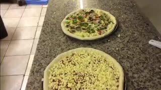 آموزش درست کردن پیتزای استاف کراست