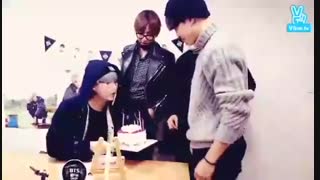 پدرم در اومد تاا اینو پیدا کردم..از دست ندید[...V App] ❤️❤️❤️BTS (꿀FM 03.09) Mini Radio with SUGA