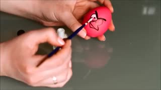 نقاشی روی تخم مرغ انگری بردز