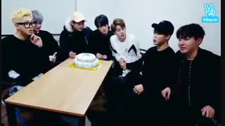 V App ...bts..جدید..عاقاا بیشتریاااا تغییر رنگ مو دادن