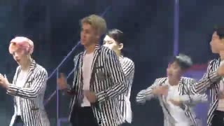 کنسرتThe EXO'luXion