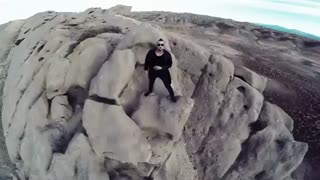 متین دو حنجره موزیک ویدیوی تو اینجایی