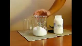 واکنش سدیم پلی آکریلات با آب واکنش برف مصنوعی