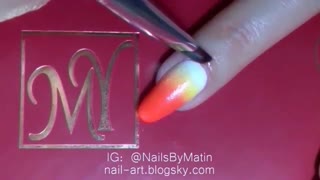 طراحی ناخن گردینت با اسفنج Gradient nail art