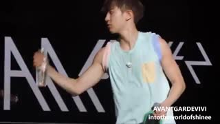 exo  LUXION IN MALAYSIA- CHANYEOL CUTE AND FUNNY MOMENTS